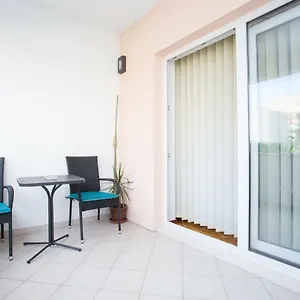  Appartement Baksi