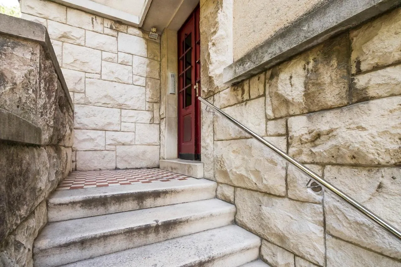 Apartment Dinka With Terrace Split Croatia